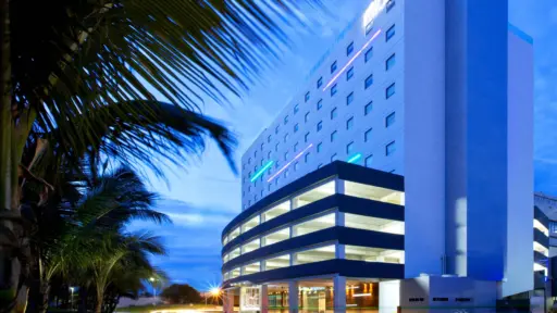 Aloft Cancun Hacks & Review, & AI Concierge